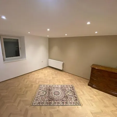 Ascot Homes Apartament