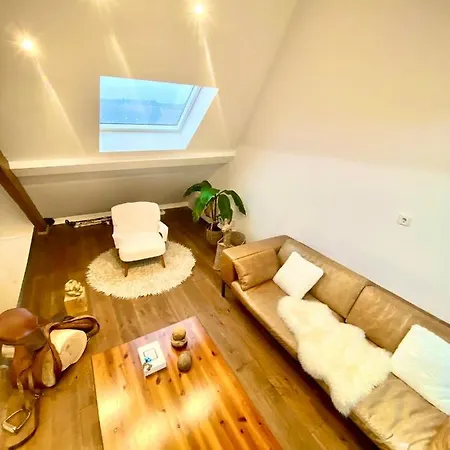 아파트 Ascot Homes